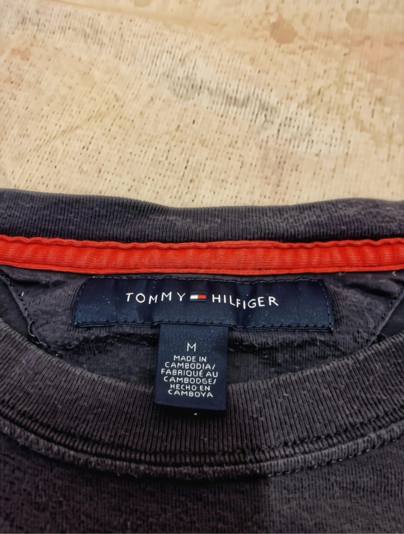 Camiseta Tommy Hilfiger Original Vintage Estampada – photo 4